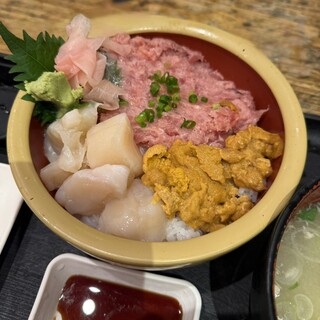 タカマル鮮魚店_1