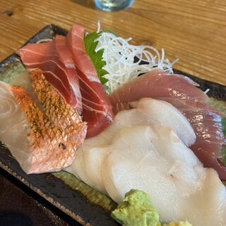 勝浦港 市場食堂 勝喰_1