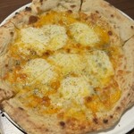俺のイタリアン - クワトロフロマッジ
