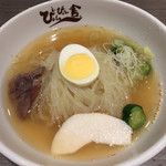 ぴょんぴょん舎　オンマーキッチン - 盛岡冷麺 別辛 820円+税 2015年4月