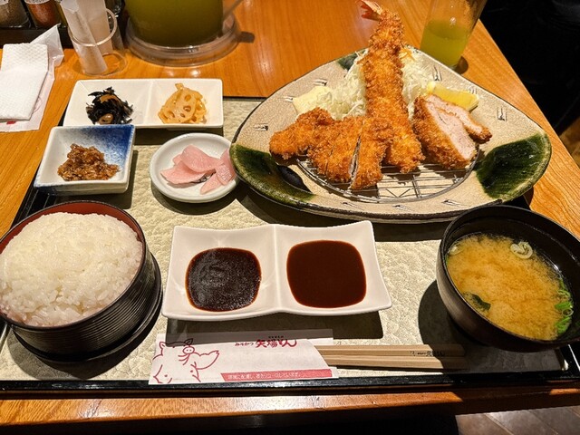 名古屋名物 みそかつ 矢場とん 東京銀座店 （やばとん） - 銀座一丁目