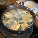 猪料理 やまおく - 料理写真:[松コース] 猪鍋(4人前)