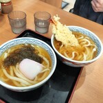 どんどん - 料理写真:めかぶうどんと天ぷらうどん