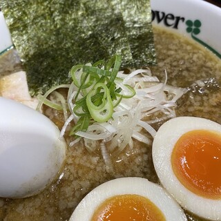 らあめん クローバー - 料理写真: