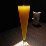 ニノジ - シャンパンのフルーツカクテル(マンゴー)