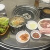 韓国式炭火焼き ウヮー