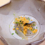 鮨 はしもと - サヨリのかんぬきと芝海老おぼろ。