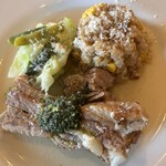 シェハイジ - 豚スペアリブの塩煮、グリーンソース