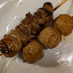 日本一 - 料理写真:かわ串 (たれ味) と つくね串 (たれ味)