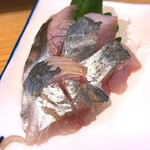 立呑み 晩杯屋 - 料理写真:あじ￥250　2026.6.17