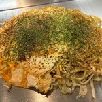 八昌 - 「そば肉玉＋イカ天」（1,300圓）。