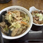 山田うどん食堂 - 料理写真: