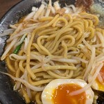 一二三の夜明け。 - 野菜を食べると丼ぶりいっぱいの太麺