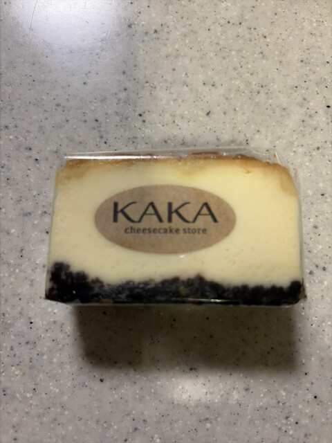 KAKA cheesecake store - Nishitetsu Hirao/Cake | Tabelog