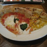 Trattoria&Pizzeria Legio13 - ランチ食べ放題ピザ