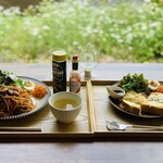 うめの木カフェ - 料理写真:ナポリタンプレート1500円大盛り＋200円ドリンク＋150円　トーストプレート1350円紅茶付きで