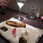 わいん - 2015.4)鯛の桜蒸し