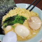 横浜家系ラーメン 魂心家 - 料理写真: