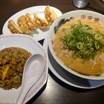 ラーメン　来来亭　 - 料理写真:ガッツリA定食　こってり、ねぎ多め