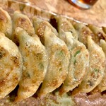 本陣餃子 - 