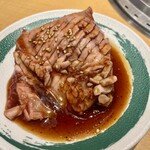 焼肉きんぐ - 料理写真:きんぐカルビ759円