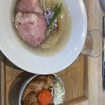 宍道湖しじみ中華蕎麦 琥珀 - 着丼！期待が高まる瞬間