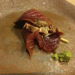 うを徳 - 対馬産メジマグロの藁焼き