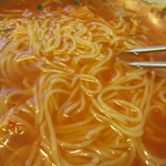 김가네가야밀면 - ミルミョンは韓国冷麺の釜山バージョン、蕎麦粉の入った黒っぽい韓国冷麺とは違い小麦粉のみで作ったミルミョンの麺は黄色く日本のラーメンに近いかも・・・
            麺はシコシコ感があってとても美味しかったです
            
            
            
            