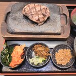 感動の肉と米 - 料理写真: