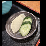 割烹 金藤 - ランチサイド　香物　べったら　きゅうりの糠漬け　byまみこまみこ
