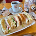 コメダ珈琲店 - 料理写真:本日の夜勤明けモーニング