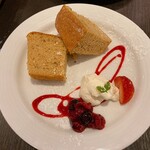 YOSHIMI - 料理写真:紅茶のシフォンケーキ