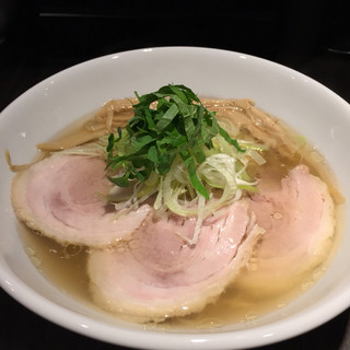 ファン層拡大中 新橋のおすすめラーメン15選 食べログまとめ ファン層拡大中 新橋のおすすめラーメン15選 食べログまとめ