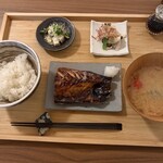 大まちや - まっくろくろすけ