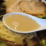 久留米ラーメン清陽軒 - スープ。