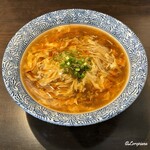 衣正家 - 酸辣湯麺