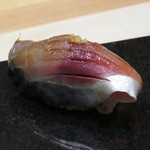 鮨 心白 - 熟成アジ