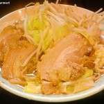 小ラーメン豚入り 「ニンニク」(850円)