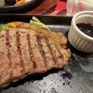 THE STATION GRILL_1