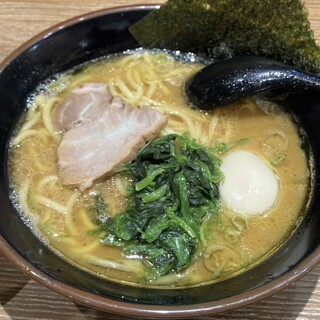 横浜家系ラーメン 銀家_0