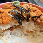 炉ばた ちどり - ウニ丼の断面