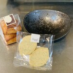 ジュウゴヤ ベーカリー レストラン - 料理写真:りんご酵母のスコーン 280円