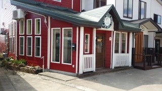 cafe　Iris - 教会の隣にあるお店　　イリス