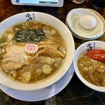 中華そば やまさだ - 料理写真: