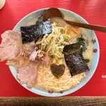 壱発ラーメン - 料理写真: