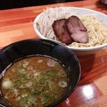 瞠 - つけ麺(中盛り・750円)