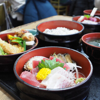 お食事処 たかはし_1