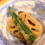 光洋 - 小鉢…野菜の煮物にオクラの胡麻和え