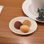Atlas cafe - コーヒー500円　美味しいスイーツ