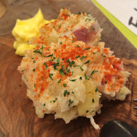 ウォルプタス 東京駅グランルーフ店 - ポテトサラダアイオリソース添え